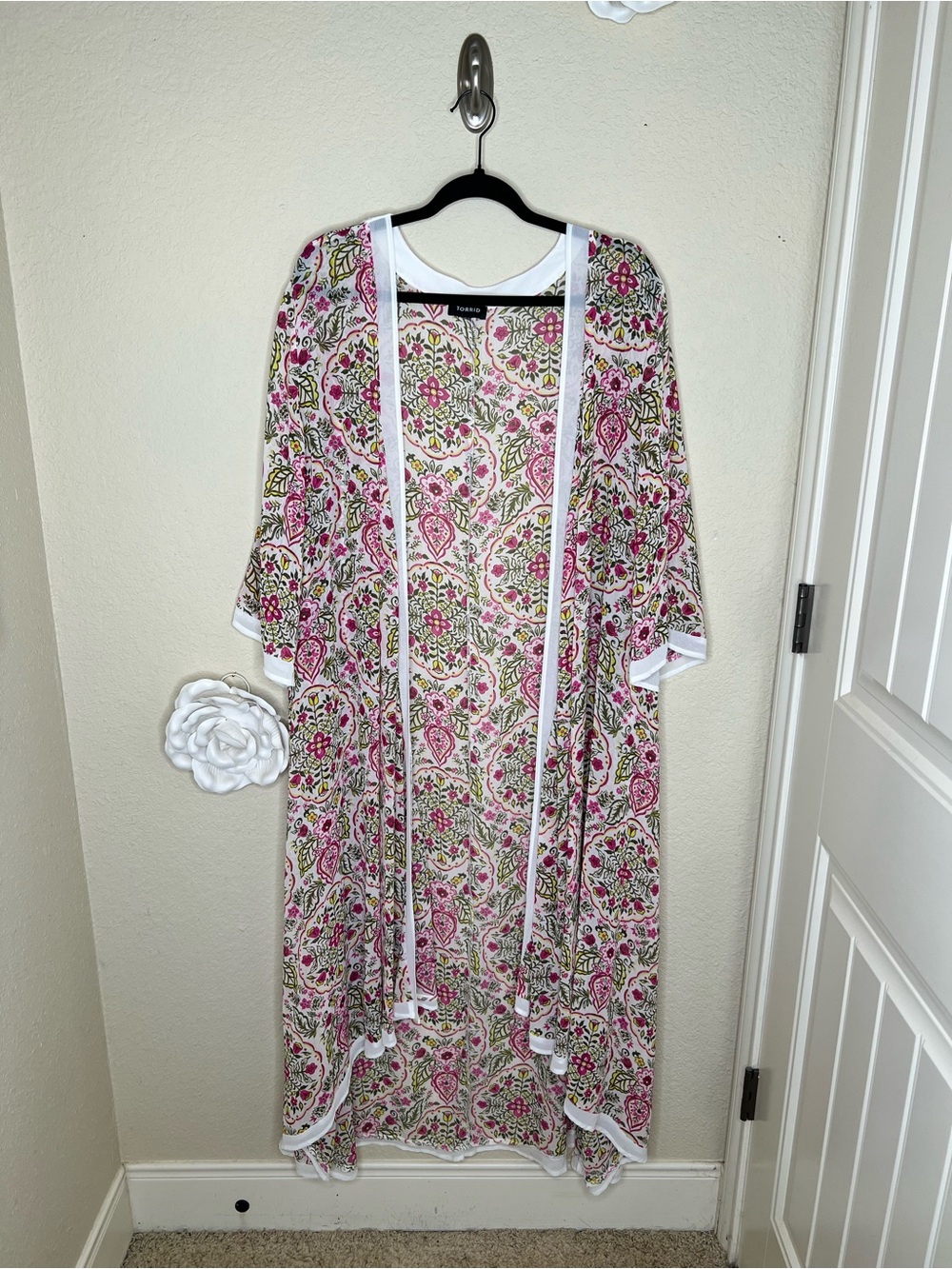 NTM Torrid Floral Paisley Kimono Cardigan Size 3/4 Boho Open Front Lightweight